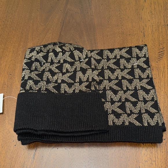 Michael Kors Scarf/Hat Set, Winter Scarf, Beanie black goldish color MK monogram - Picture 2 of 8